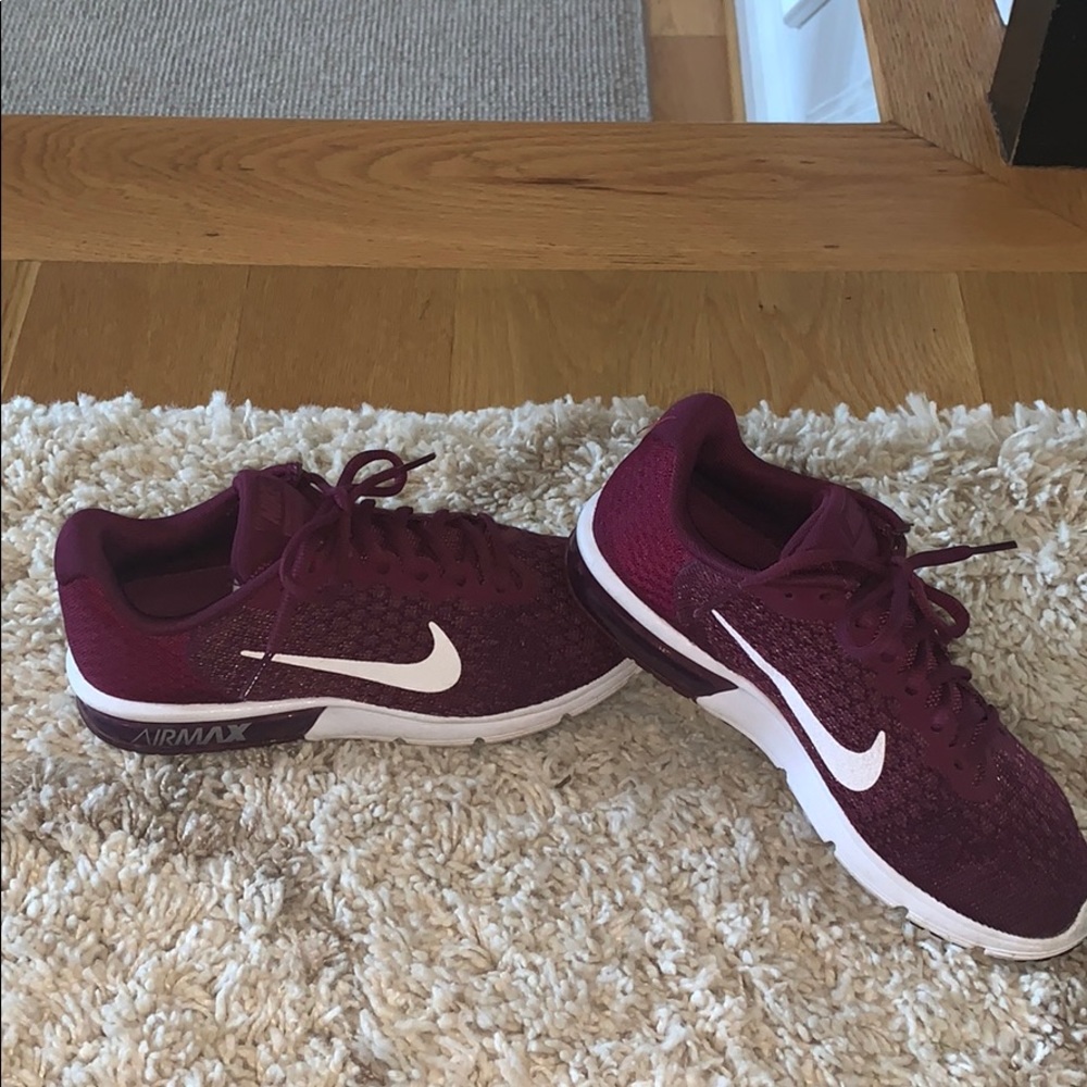 Nike Air Max Sequent 2